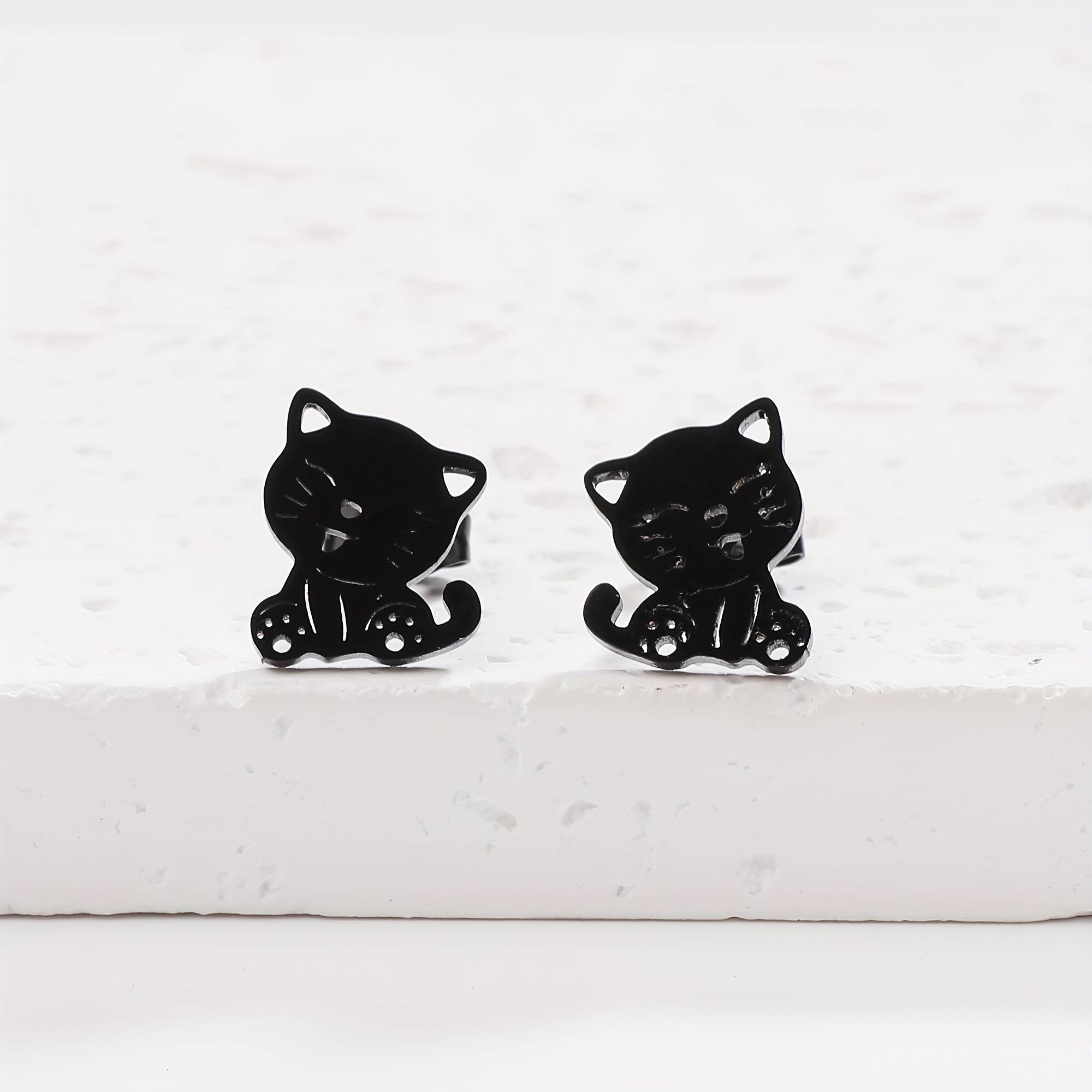 316L Stainless Steel Cat Women's Ear Studs